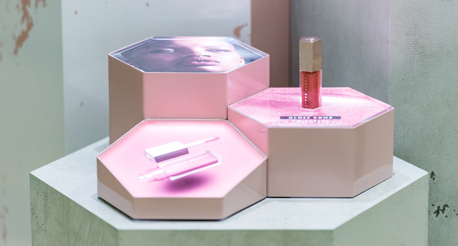 Gloss Bomb