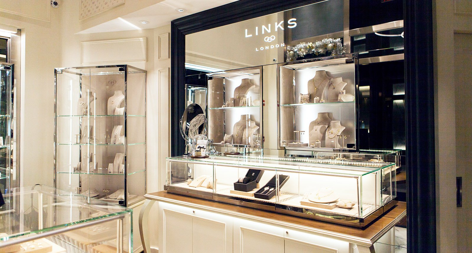 Links of London Cabinets and Product Cases