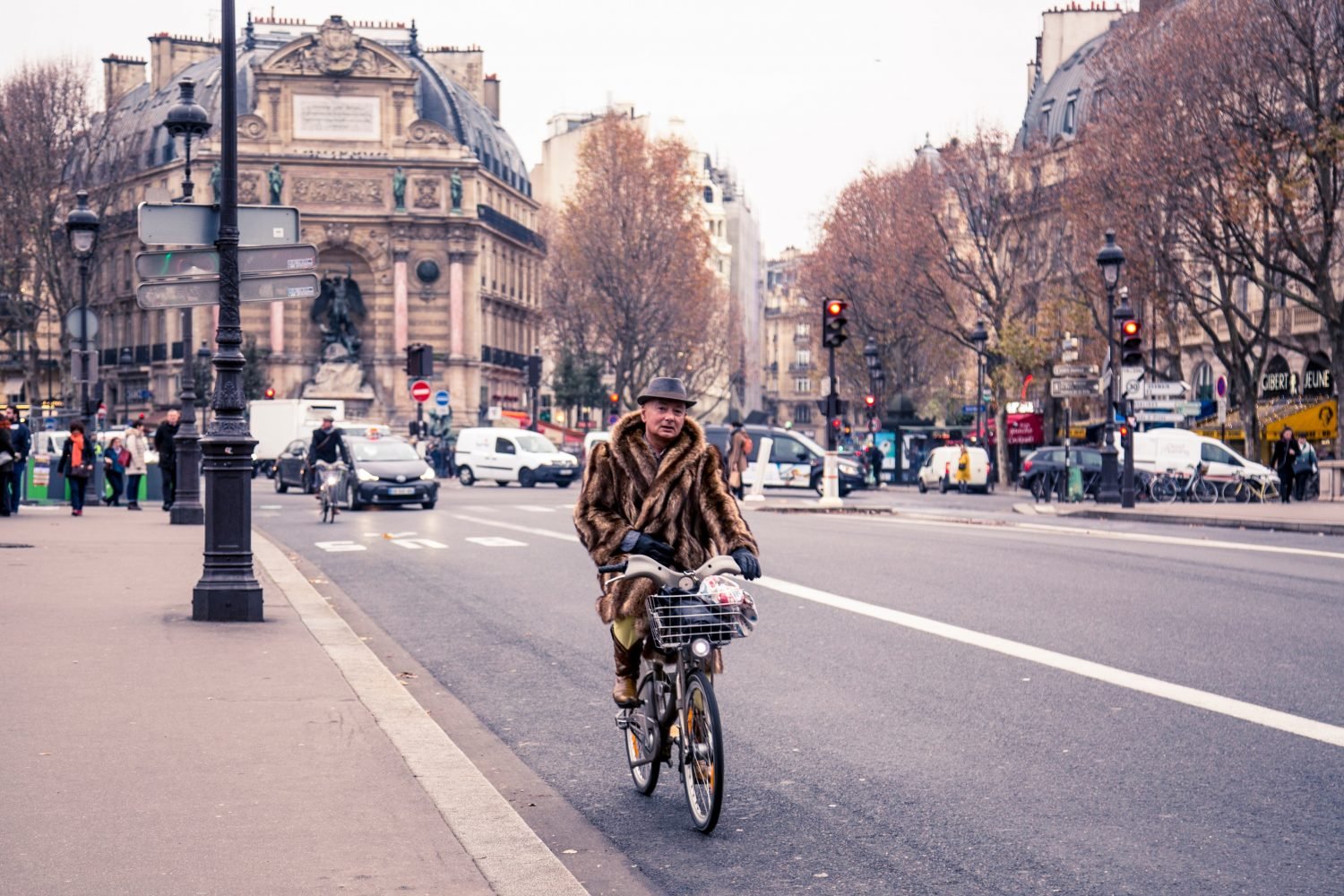 The dream to live again - brand conclusions inspired by Paris fashion week